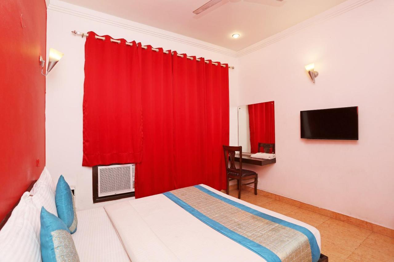 Oyo 8822 Sector 31 Hotel Gurgaon Exterior photo