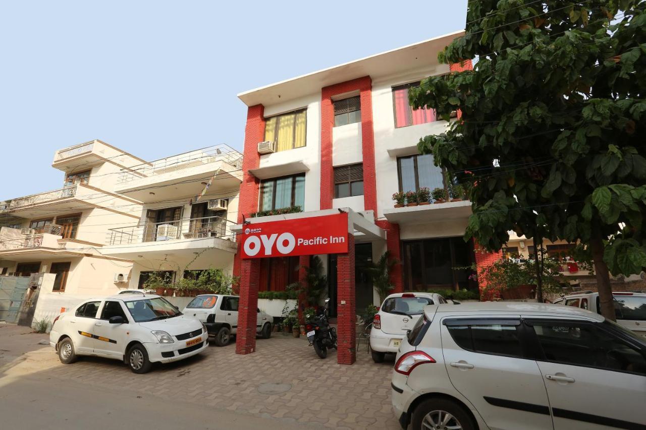 Oyo 8822 Sector 31 Hotel Gurgaon Exterior photo